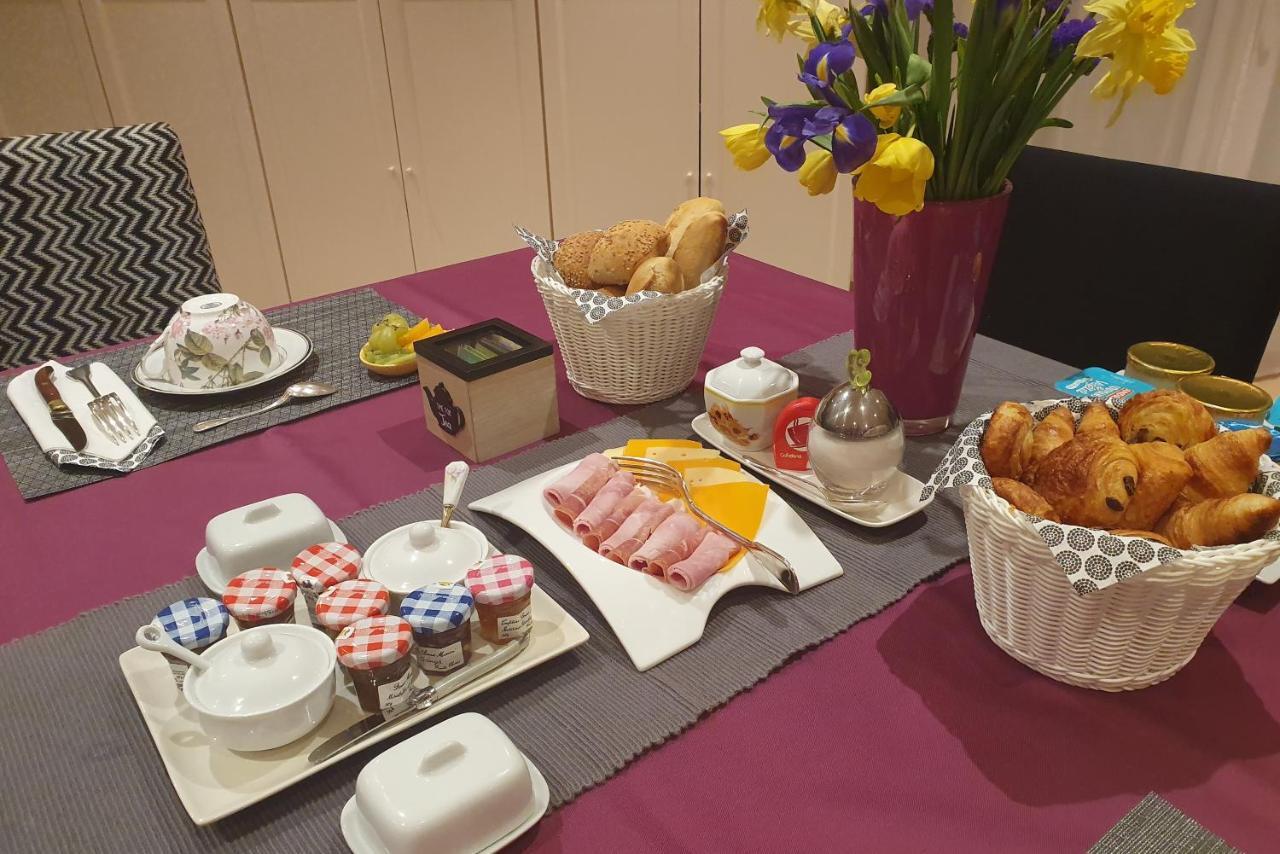Les Centauris Bed & Breakfast Pléguien Екстериор снимка