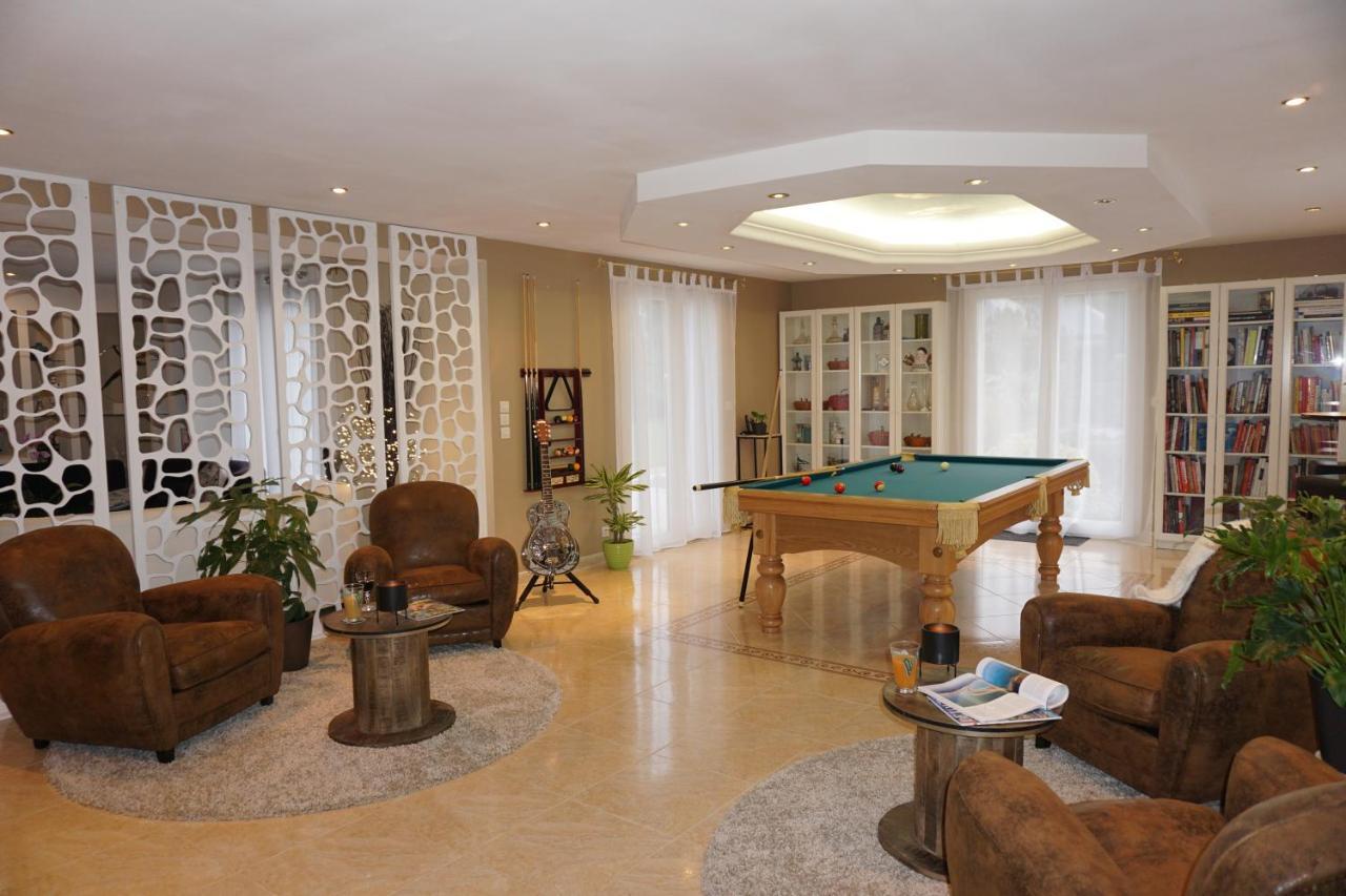 Les Centauris Bed & Breakfast Pléguien Екстериор снимка