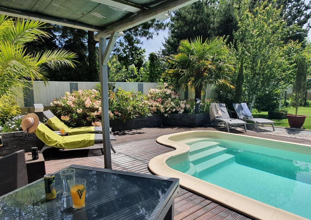 Les Centauris Bed & Breakfast Pléguien Екстериор снимка