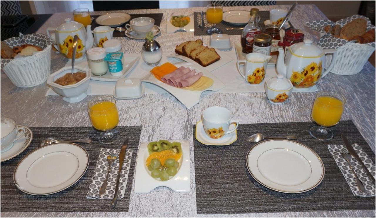 Les Centauris Bed & Breakfast Pléguien Екстериор снимка